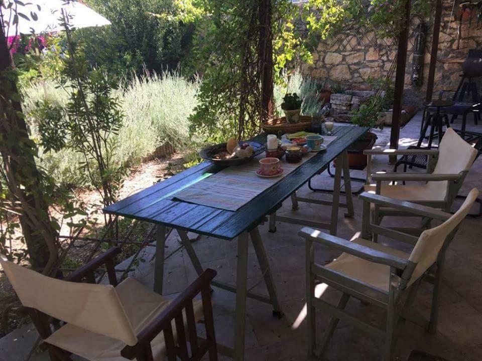 Aegina'S Oasis Villa ภายนอก รูปภาพ