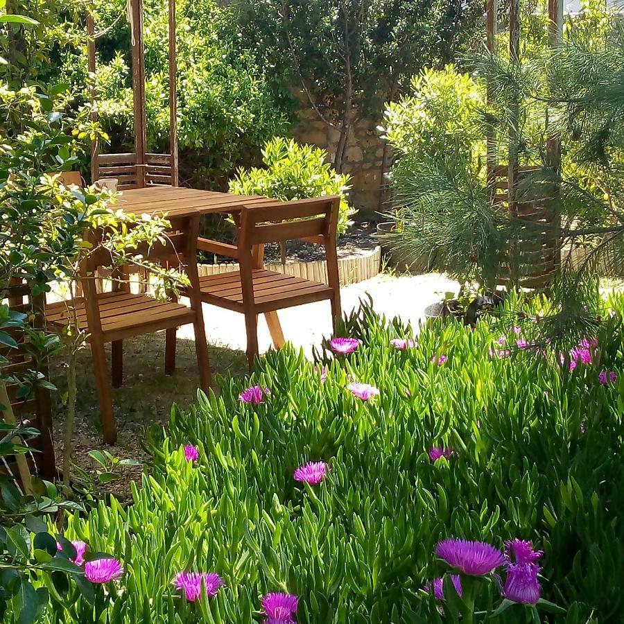 Aegina'S Oasis Villa ภายนอก รูปภาพ